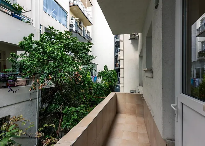In The Center Of Taksim And Galataport 3 Bedrooms 1 Living Room In Apartment
