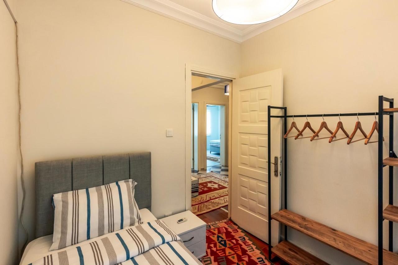In The Center Of Taksim And Galataport 3 Bedrooms 1 Living In * איסטמבול